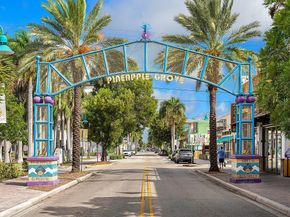 930 South Drive B, Delray Beach FL 33445
