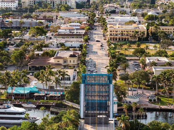930 South Drive B, Delray Beach FL 33445