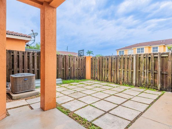 24055 SW 109th Ct, Homestead FL 33032