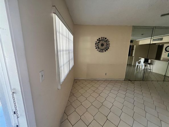 751 Pine Dr 103, Pompano Beach FL 33060