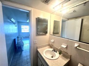 751 Pine Dr 103, Pompano Beach FL 33060