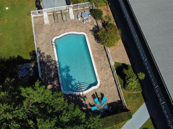 751 Pine Dr 103, Pompano Beach FL 33060