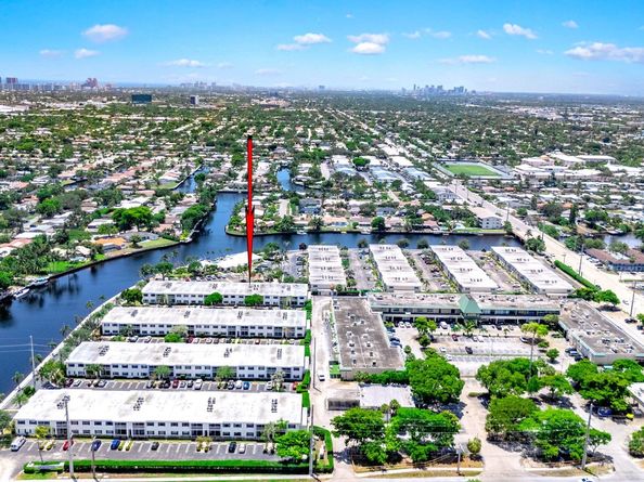 150 Cypress Club Dr 528, Pompano Beach FL 33060