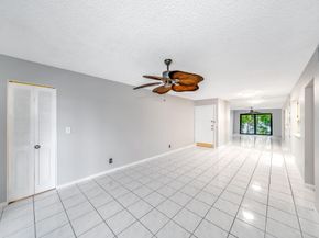 150 Cypress Club Dr 528, Pompano Beach FL 33060