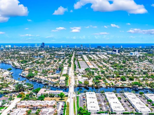 150 Cypress Club Dr 528, Pompano Beach FL 33060