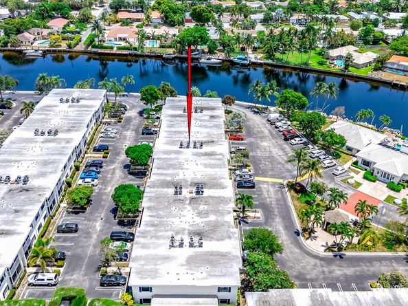 150 Cypress Club Dr 528, Pompano Beach FL 33060