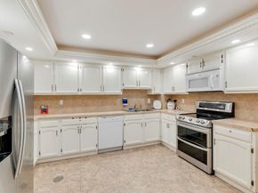 3200 N Port Royal Dr N 112, Fort Lauderdale FL 33308