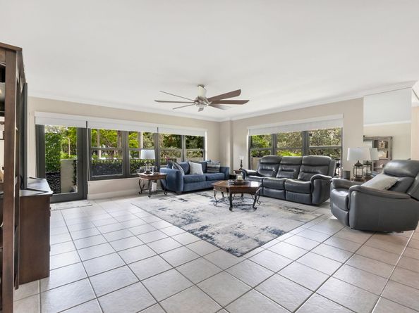 3200 N Port Royal Dr N 112, Fort Lauderdale FL 33308