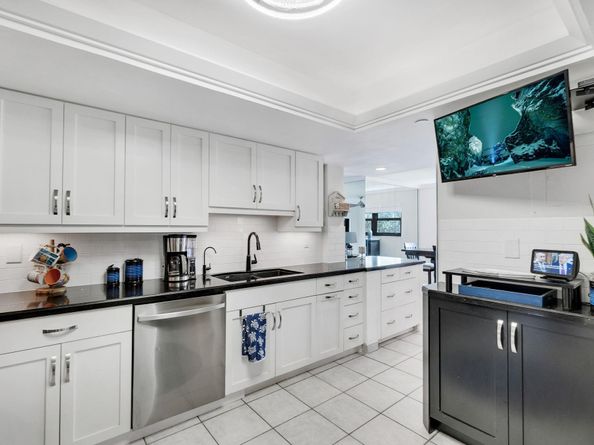 3200 N Port Royal Dr N 112, Fort Lauderdale FL 33308