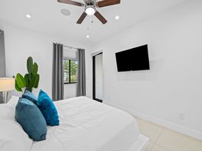 1113 NE 2nd St, Fort Lauderdale FL 33301