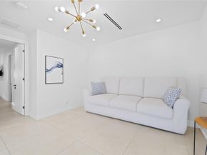 1113 NE 2nd St, Fort Lauderdale FL 33301
