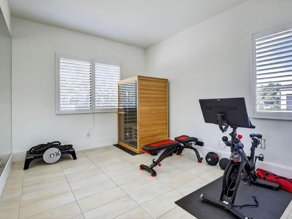 12360 NW 15th St, Plantation FL 33323