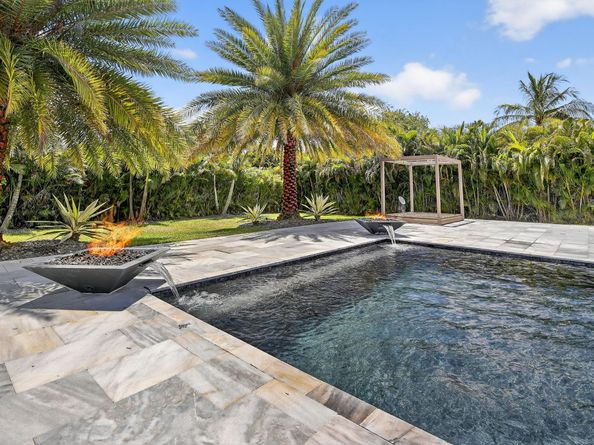 12360 NW 15th St, Plantation FL 33323