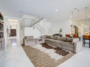 12360 NW 15th St, Plantation FL 33323