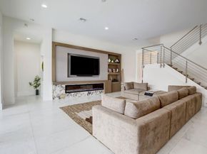 12360 NW 15th St, Plantation FL 33323