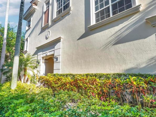 5600 NE Trieste Terrace, Boca Raton FL 33487