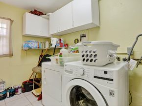 Undisclosed Address #FX-10523357, Coral Springs FL 33065