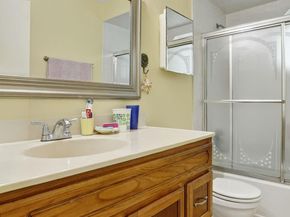 Undisclosed Address #FX-10523357, Coral Springs FL 33065