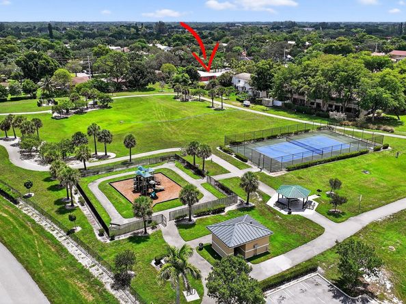 Undisclosed Address #FX-10523357, Coral Springs FL 33065