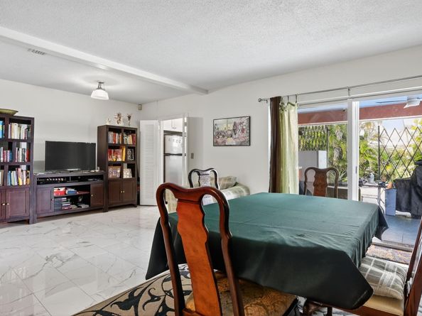 Undisclosed Address #FX-10523357, Coral Springs FL 33065