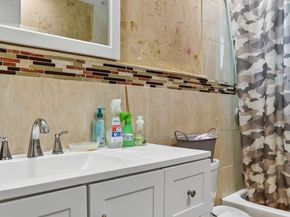 Undisclosed Address #FX-10523357, Coral Springs FL 33065