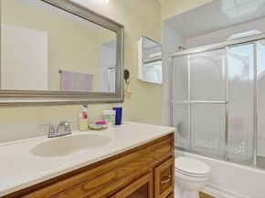 Undisclosed Address #FX-10523357, Coral Springs FL 33065
