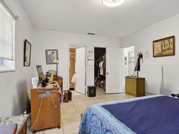 Undisclosed Address #FX-10523357, Coral Springs FL 33065