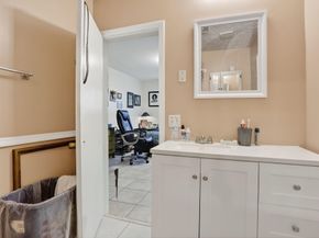 Undisclosed Address #FX-10523357, Coral Springs FL 33065