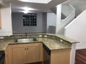 2821 NE 185th Street 408, Aventura FL 33180