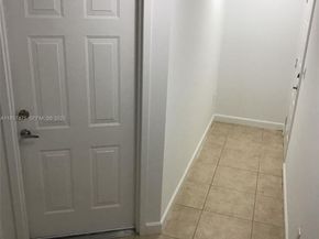 2821 NE 185th Street 408, Aventura FL 33180