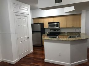 2821 NE 185th Street 408, Aventura FL 33180