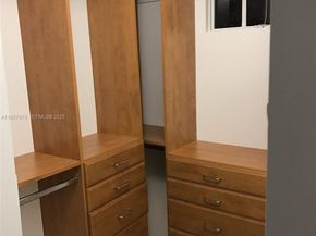 2821 NE 185th Street 408, Aventura FL 33180