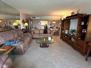 801 Lake Shore 411 Drive 411, Lake Park FL 33403