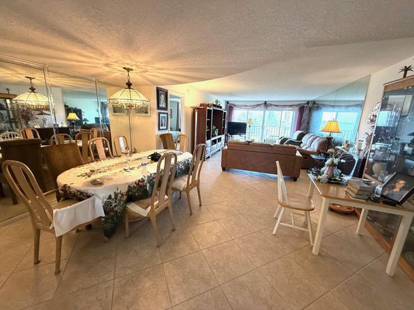 801 Lake Shore 411 Drive 411, Lake Park FL 33403