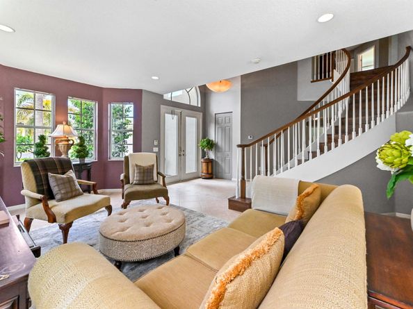 2256 Ridgewood Court, Royal Palm Beach FL 33411