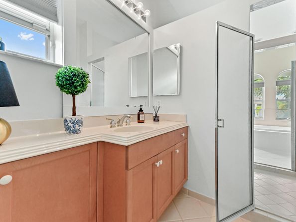 2256 Ridgewood Court, Royal Palm Beach FL 33411