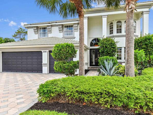 2256 Ridgewood Court, Royal Palm Beach FL 33411