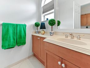 2256 Ridgewood Court, Royal Palm Beach FL 33411