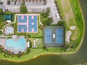 2256 Ridgewood Court, Royal Palm Beach FL 33411
