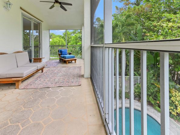 2256 Ridgewood Court, Royal Palm Beach FL 33411