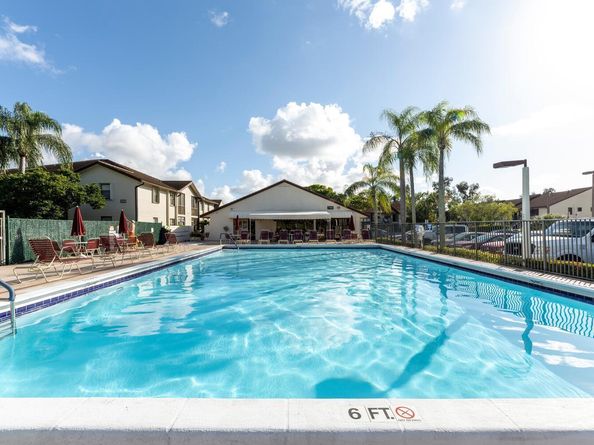 4700 Lucerne Lakes Boulevard 308, Lake Worth FL 33467