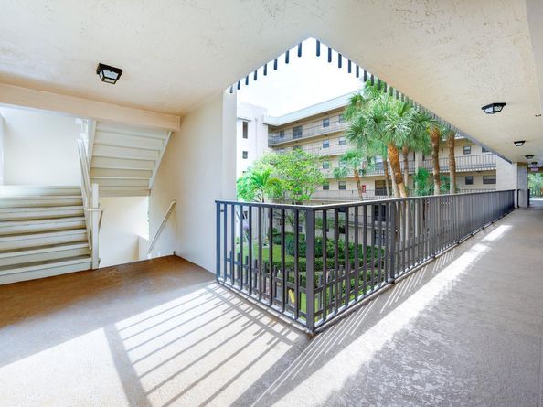 4700 Lucerne Lakes Boulevard 308, Lake Worth FL 33467