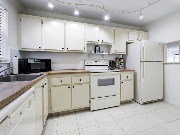 4700 Lucerne Lakes Boulevard 308, Lake Worth FL 33467