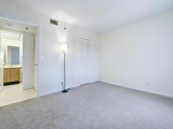 4700 Lucerne Lakes Boulevard 308, Lake Worth FL 33467