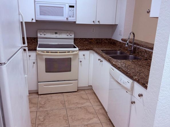 2941 Riverside Dr 303, Coral Springs FL 33065