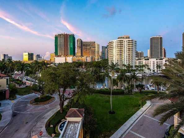 610 W Las Olas Blvd 517, Fort Lauderdale FL 33312