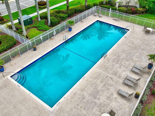 7043 Southport Drive, Boynton Beach FL 33472