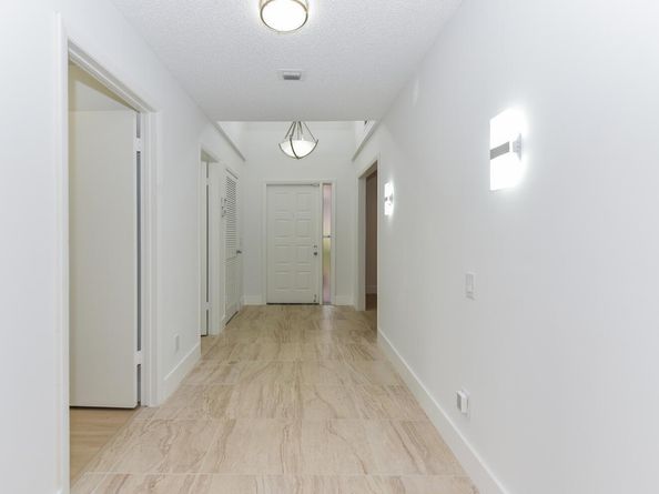 4761 Fountains Drive S, Lake Worth FL 33467