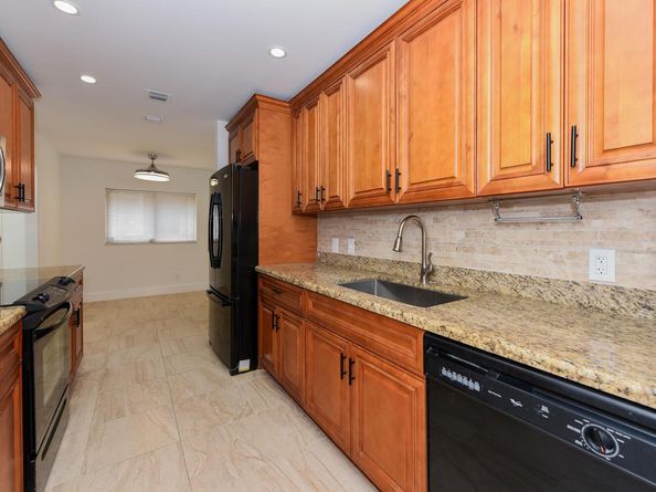 4761 Fountains Drive S, Lake Worth FL 33467
