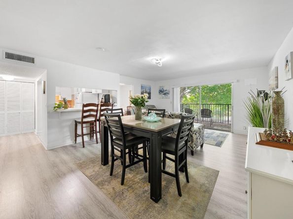 3561 Nw 95th Terrace 423, Sunrise FL 33351